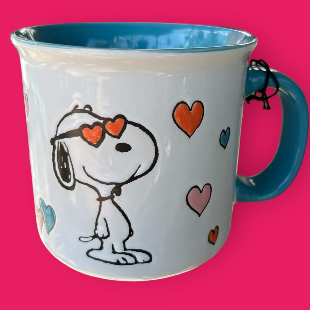 Peanuts Snoopy Joe Cool Oversized Coffee Tea Soup Mug. Super Cute. NWT.